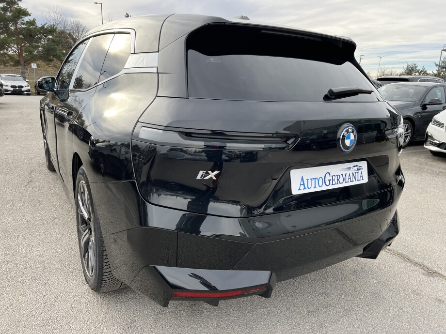 BMW iX 40 xDrive 326PS M-Sport Paket Black Individual LED З Німеччини (111942)