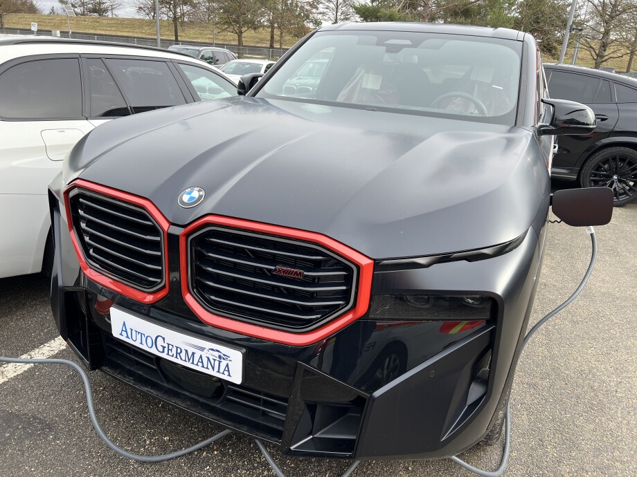BMW XM 653PS Hybrid (Benzin/Elektro) B&W Individual Black-Matt З Німеччини (112990)