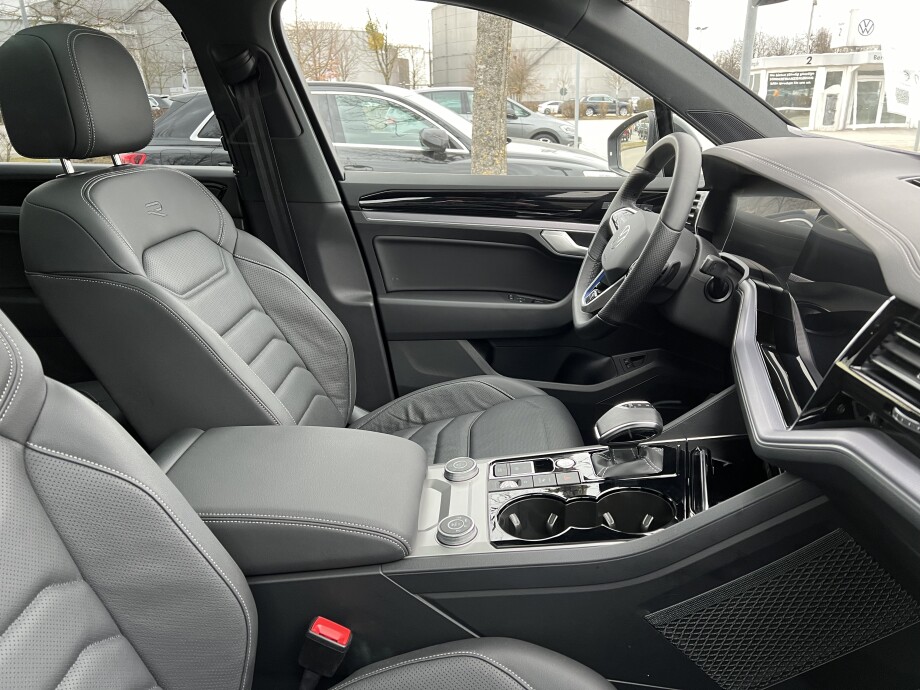 VW Touareg R e-Hybrid 3.0TSI 462PS 4Motion IQ-LED З Німеччини (113131)