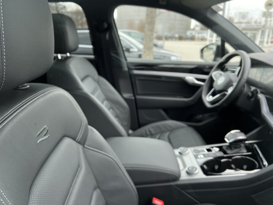 VW Touareg R e-Hybrid 3.0TSI 462PS 4Motion IQ-LED З Німеччини (113134)