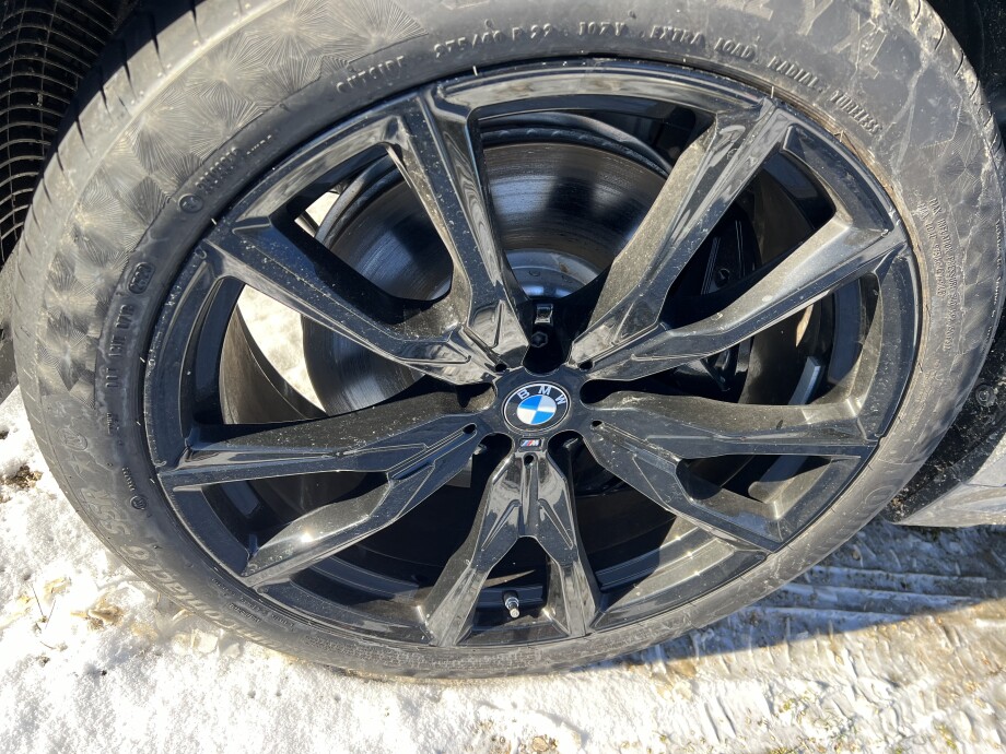 BMW X7 40d 352PS xDrive M-Paket LED Black Individual  З Німеччини (113720)