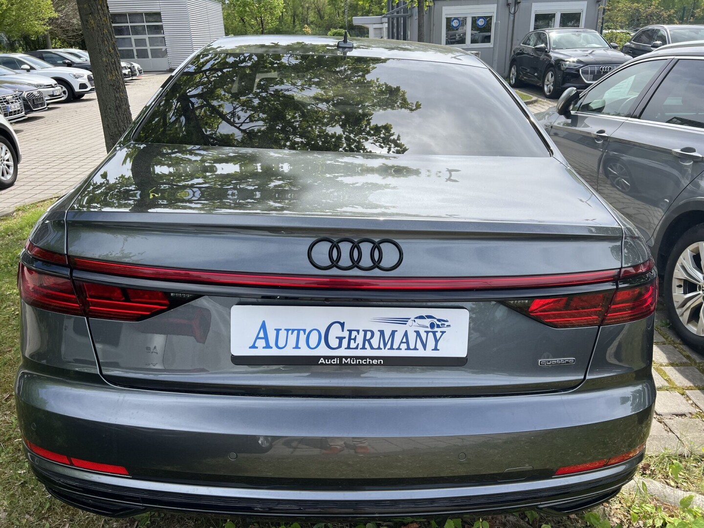 Audi A8 50TDI 286PS HD-Matrix Individual Black З Німеччини (115721)