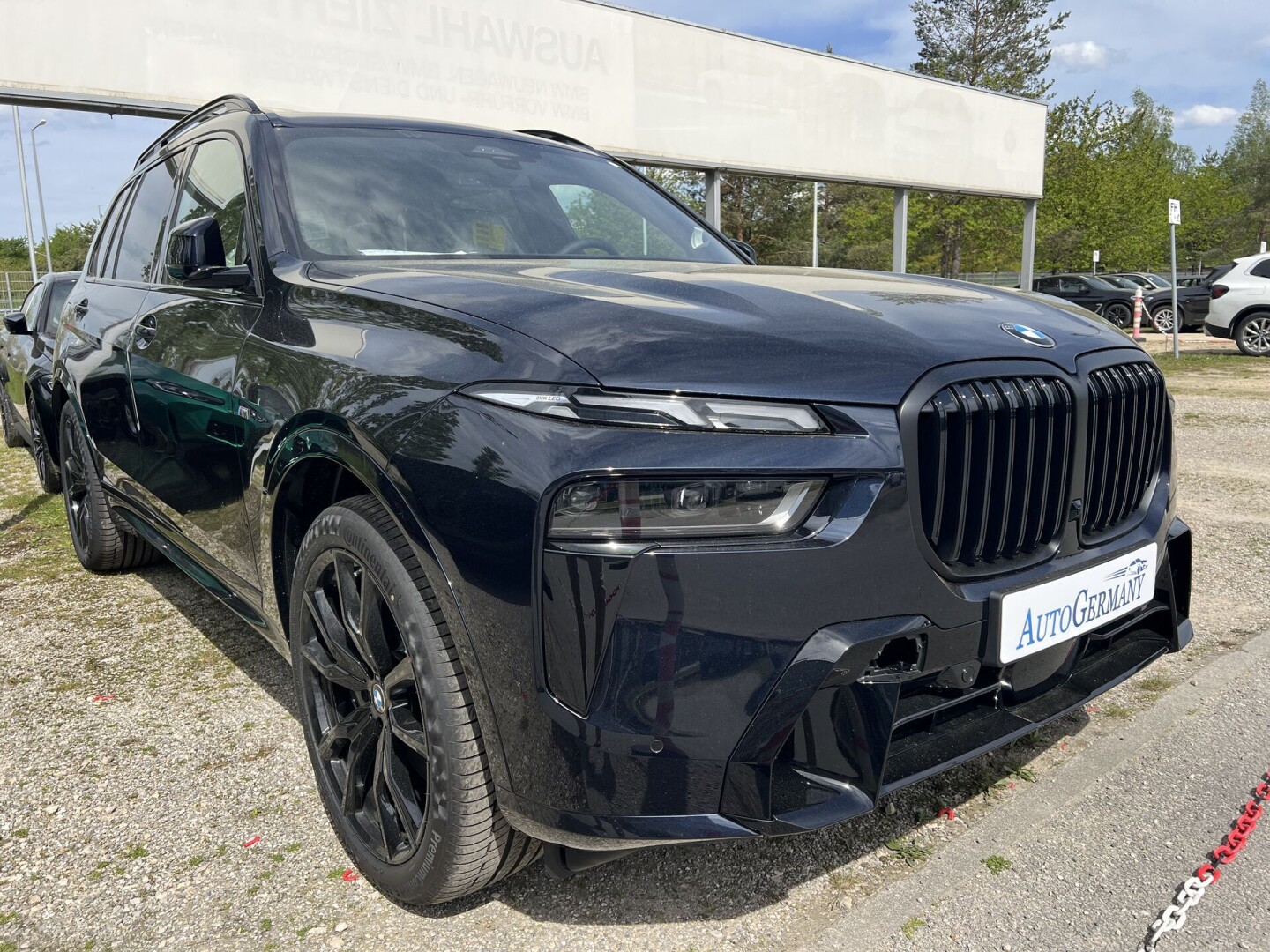 BMW X7 40d 352PS xDrive M-Sportpaket  Individual Black З Німеччини (115759)