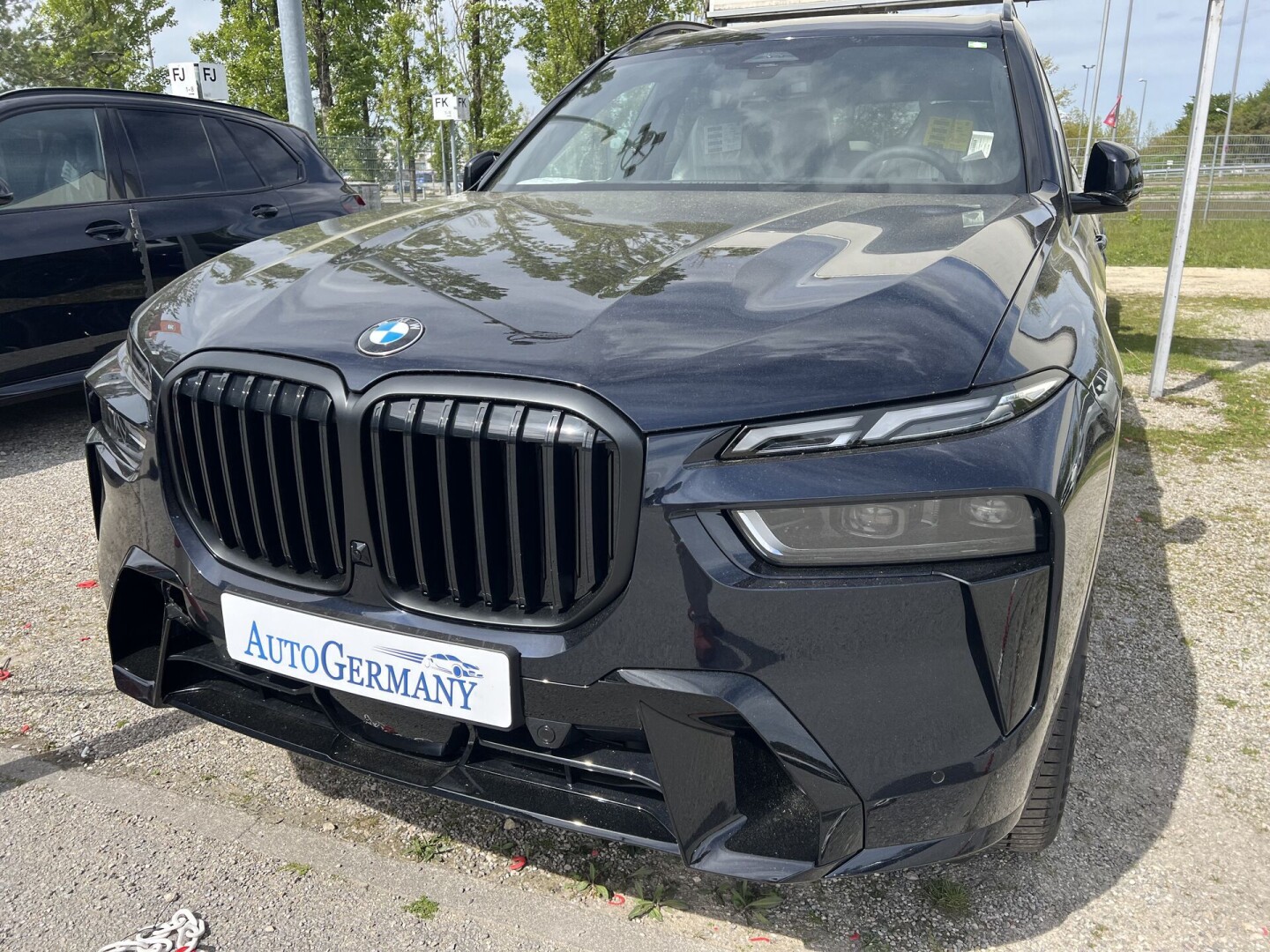 BMW X7 40d 352PS xDrive M-Sportpaket  Individual Black З Німеччини (115765)