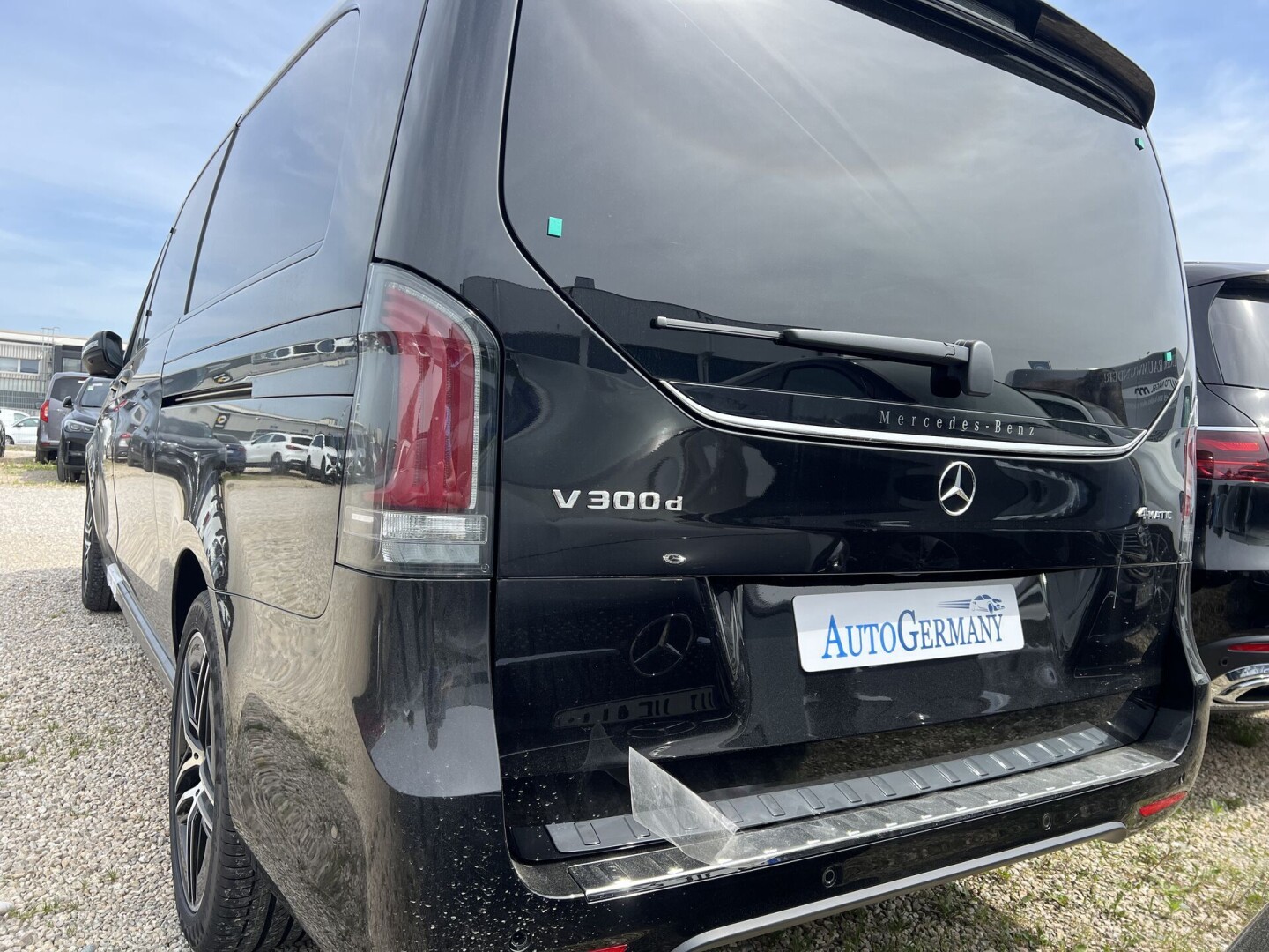 Mercedes-Benz V300d AMG 237PS 4Matic Facelift NEU-MODEL Exclusive Extralang З Німеччини (115951)