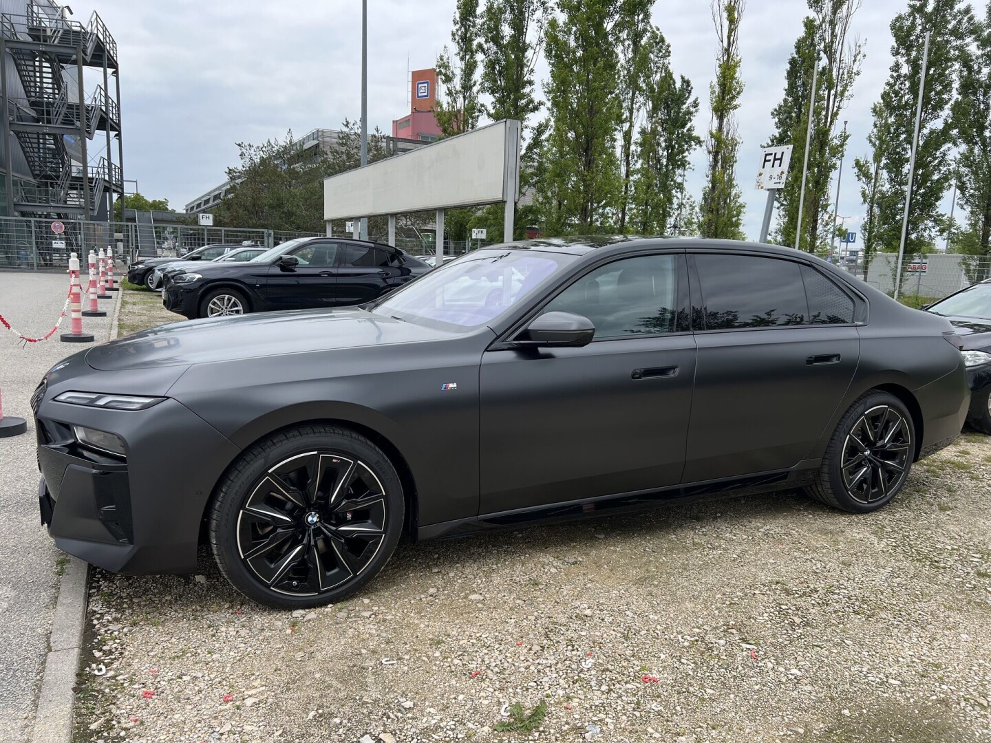 BMW 740d xDrive 299PS M-Sport Pro Black-Matt  З Німеччини (116463)