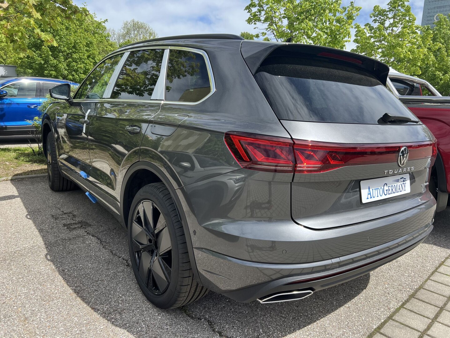 VW Touareg R e-Hybrid 476PS 4Motion Facelift New-Model From Germany (116679)