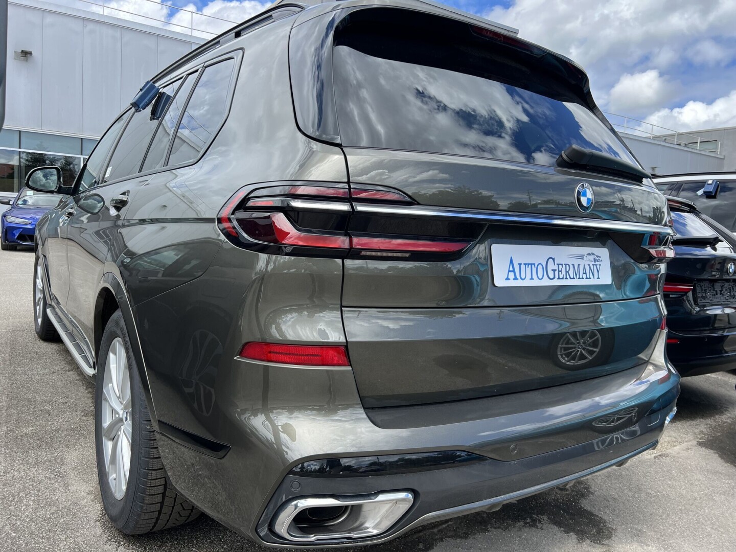 BMW X7 xDrive 40i M-Sportpaket Individual LED From Germany (117078)