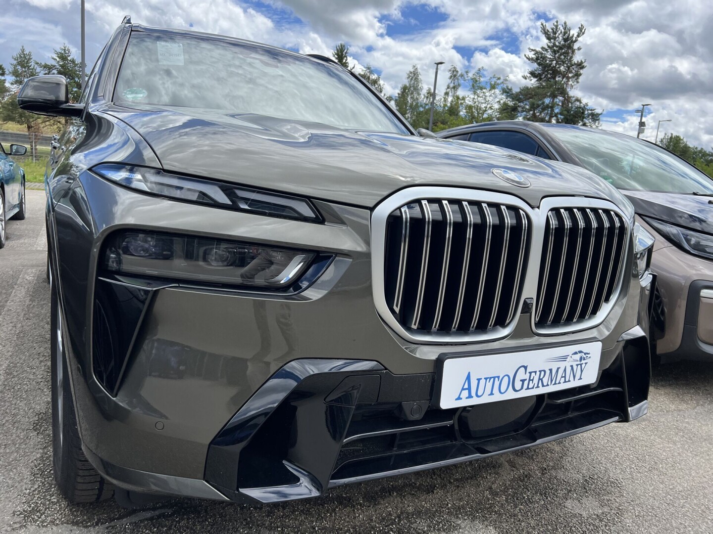 BMW X7 xDrive 40i M-Sportpaket Individual LED From Germany (117062)