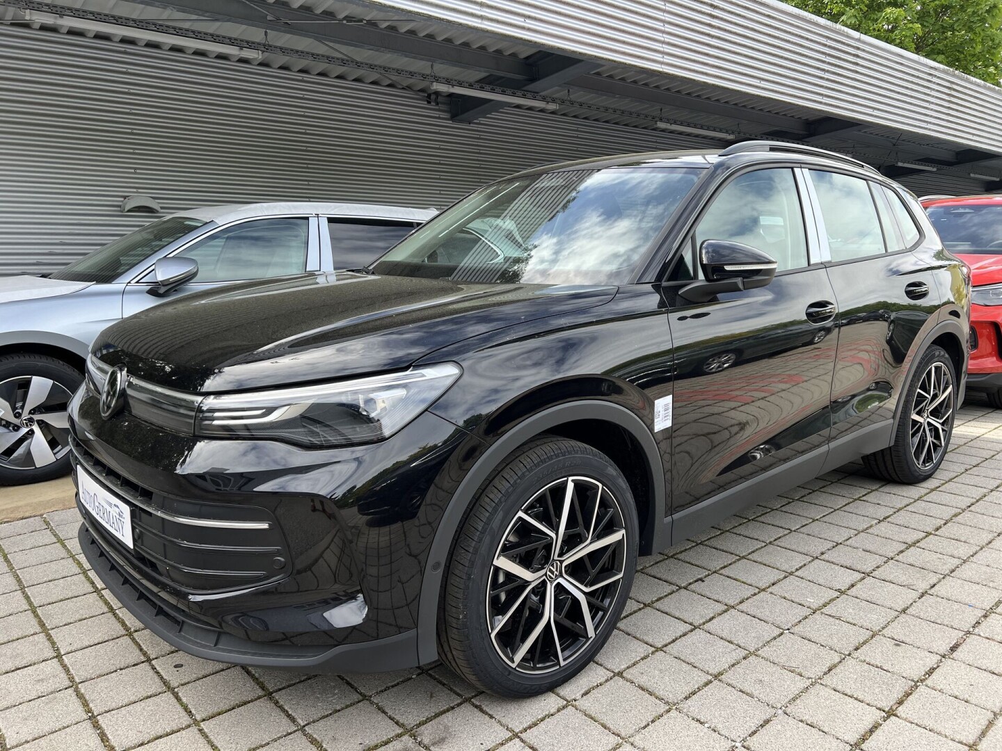 VW Tiguan 1.5 eTSI 150PS Life LED NEU-MODEL Aus Deutschland (117111)