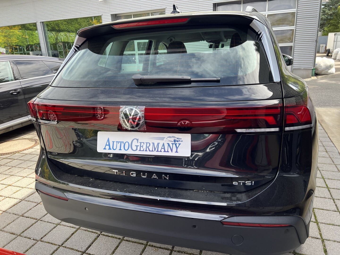 VW Tiguan 1.5 eTSI 150PS Life LED NEU-MODEL Из Германии (117095)