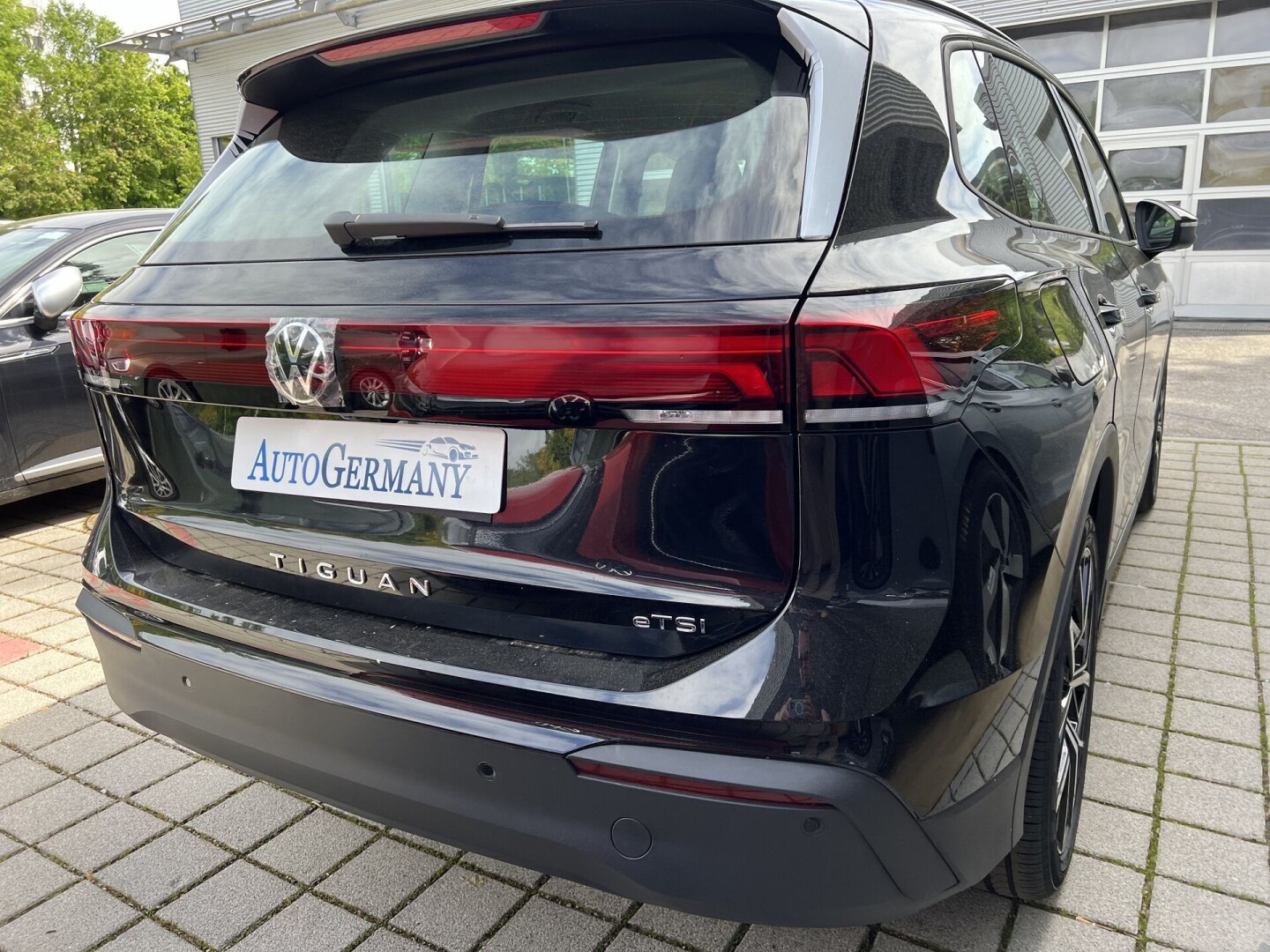 VW Tiguan 1.5 eTSI 150PS Life LED NEU-MODEL Из Германии (117096)