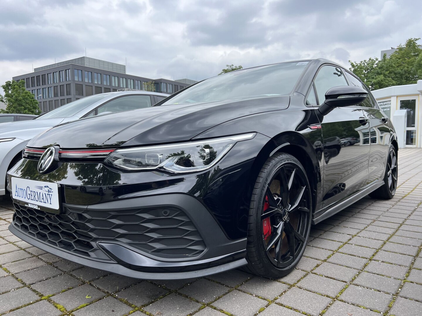 VW Golf 8 GTI 300PS DSG Clubsport LED-Plus З Німеччини (117377)