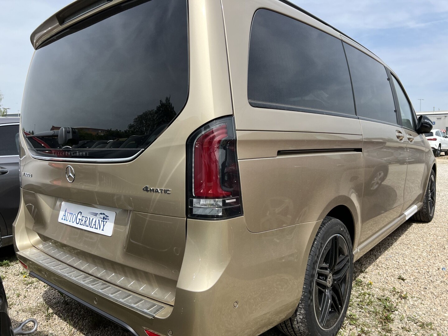 Mercedes-Benz V300d AMG 237PS 4Matic Facelift Exclusive Long From Germany (117393)