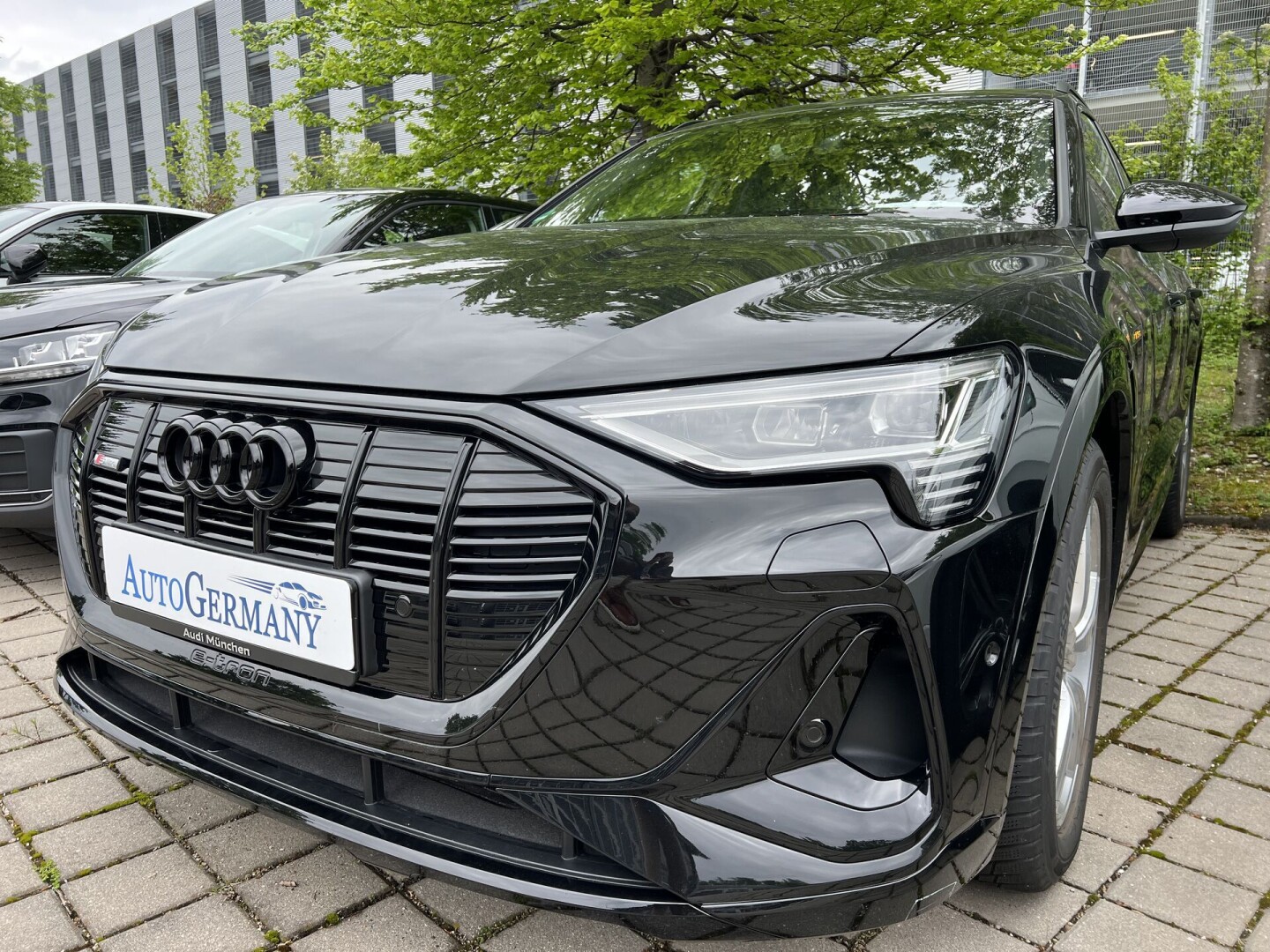 Audi e-tron 55 Sportback 408PS S-Line Black-Paket From Germany (117568)