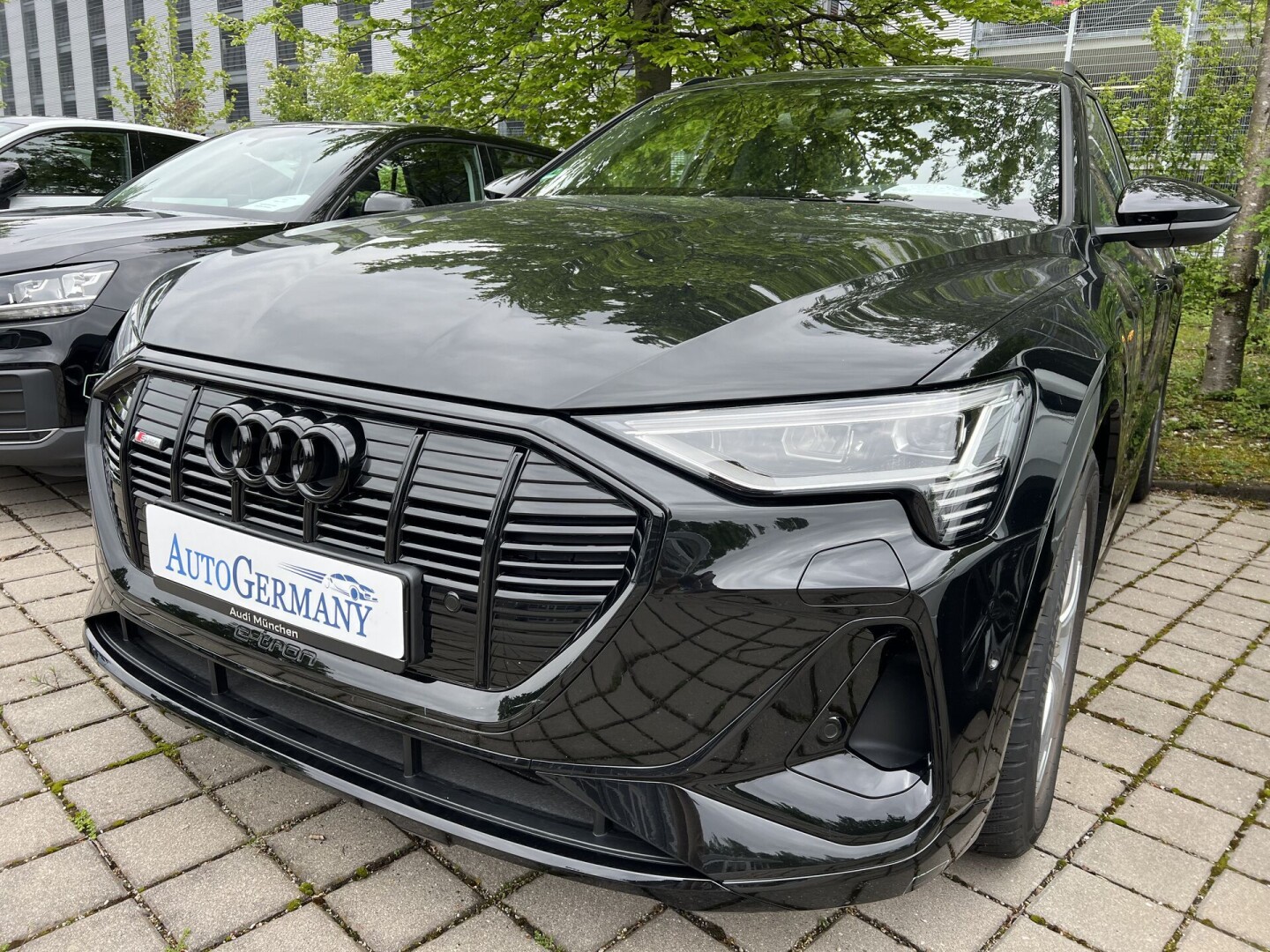 Audi e-tron 55 Sportback 408PS S-Line Black-Paket From Germany (117575)