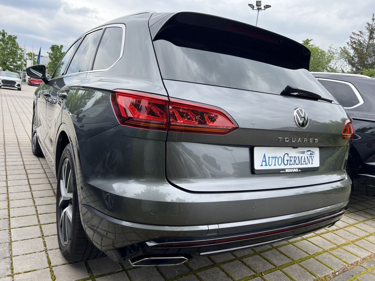 VW Touareg 3.0 TDI 286PS 4Motion R-Line LED Aus Deutschland (117640)