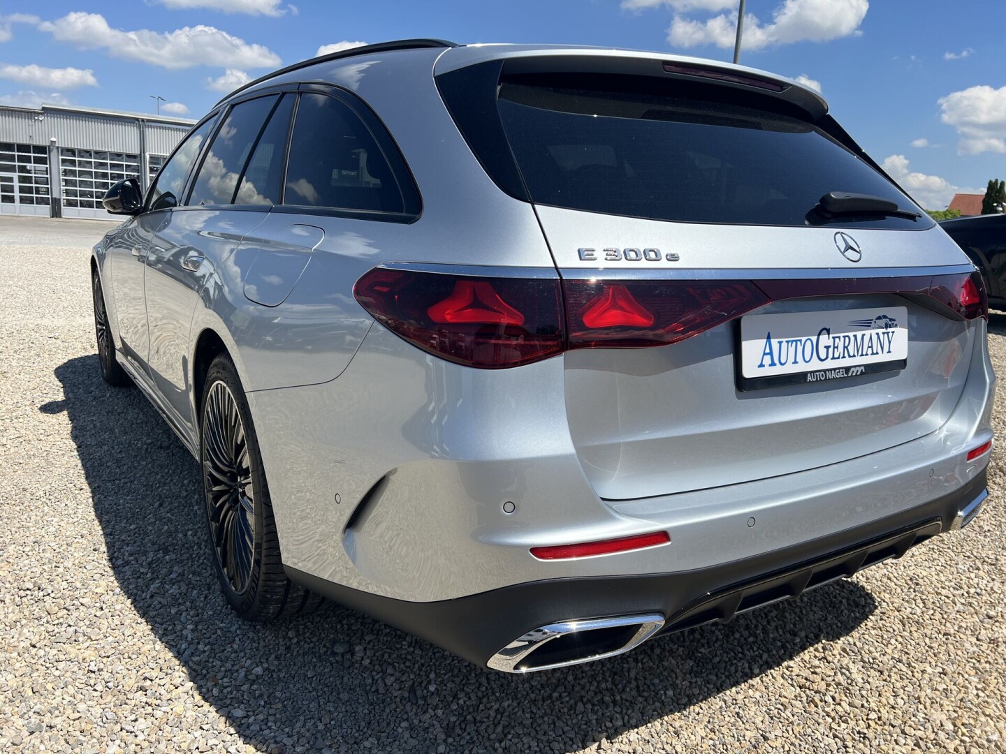 Mercedes-Benz E300e Hybrid 204PS Individual AMG From Germany (117678)