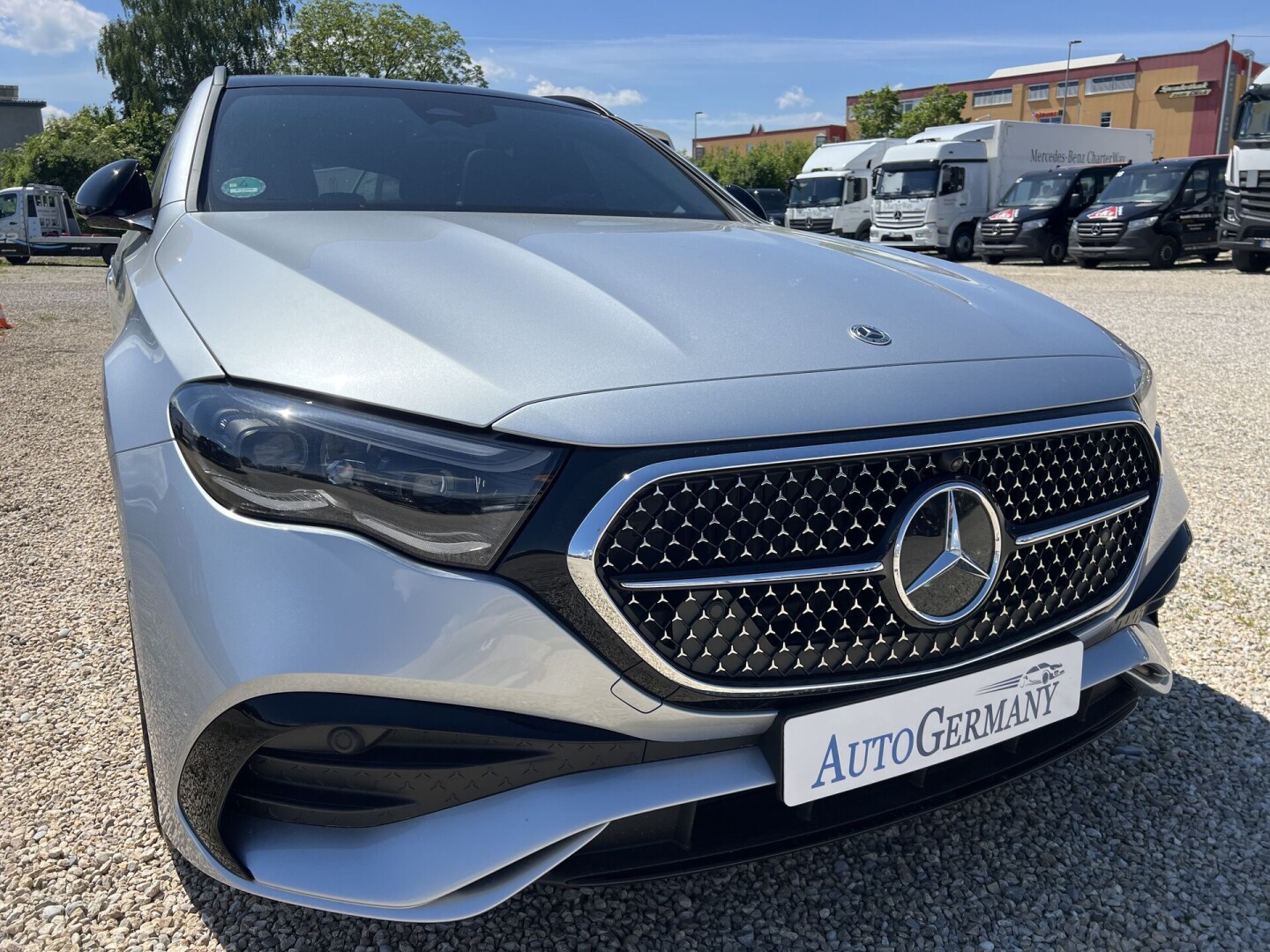 Mercedes-Benz E300e Hybrid 204PS Individual AMG From Germany (117701)