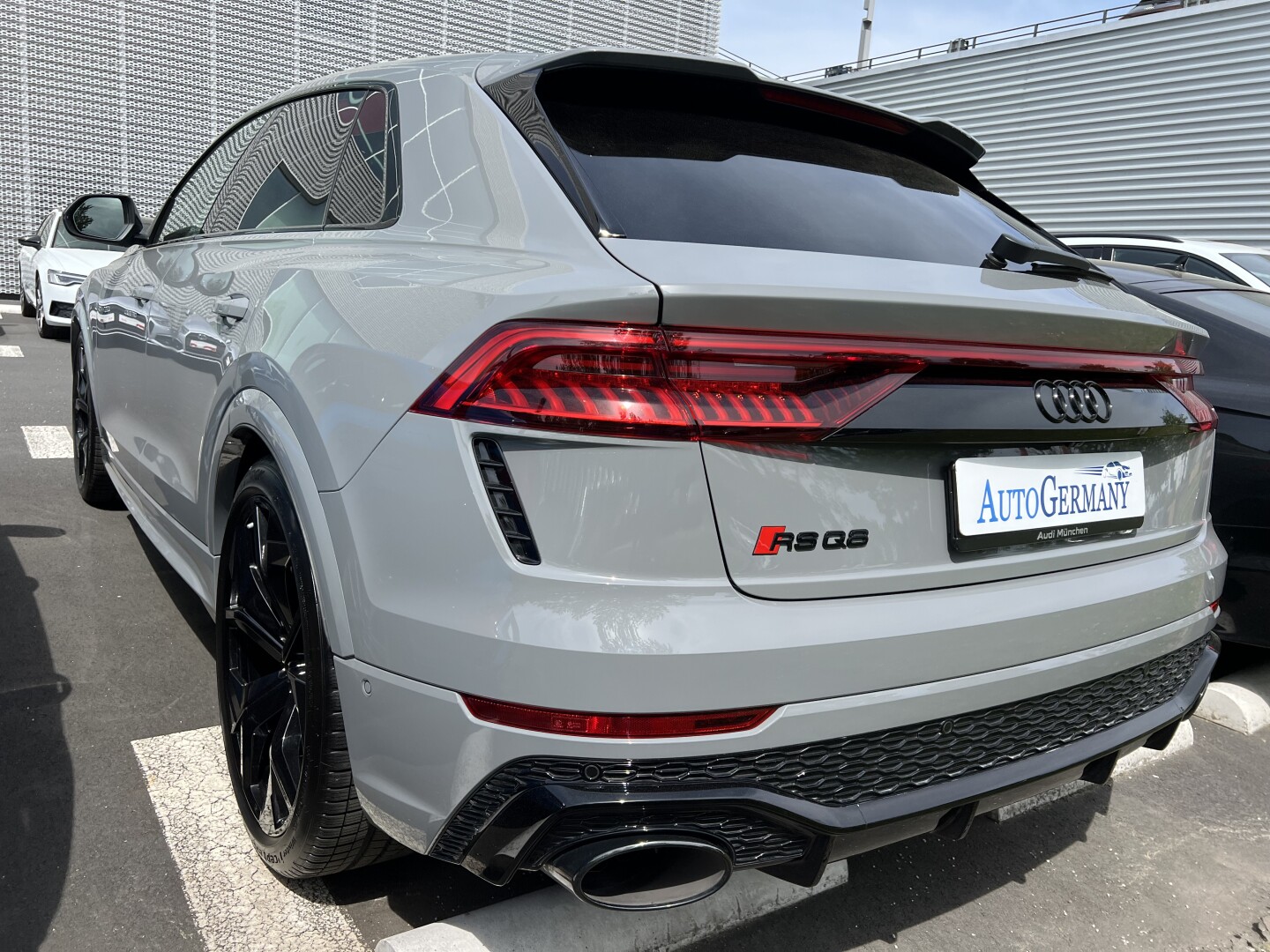 Audi RSQ8 4.0TFSI 600PS Black-Paket Keramik Individual Aus Deutschland (117861)