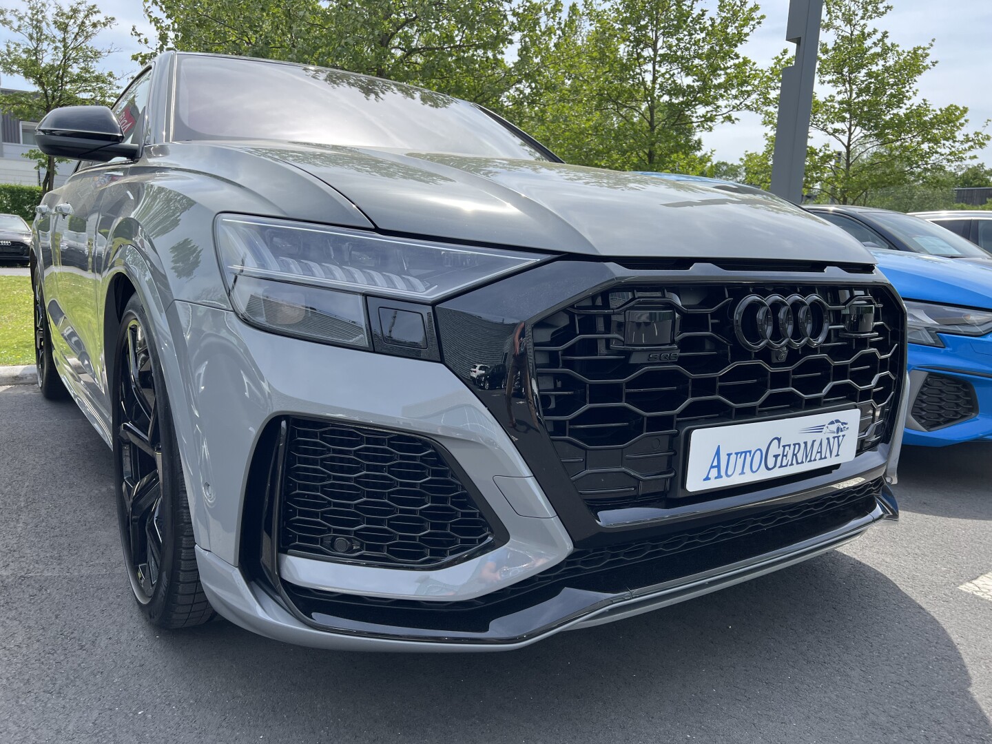 Audi RSQ8 4.0TFSI 600PS Black-Paket Keramik Individual Aus Deutschland (117879)