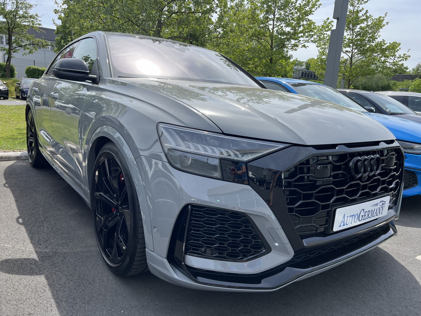 Audi RSQ8 4.0TFSI 600PS Black-Paket Keramik Individual From Germany (117880)