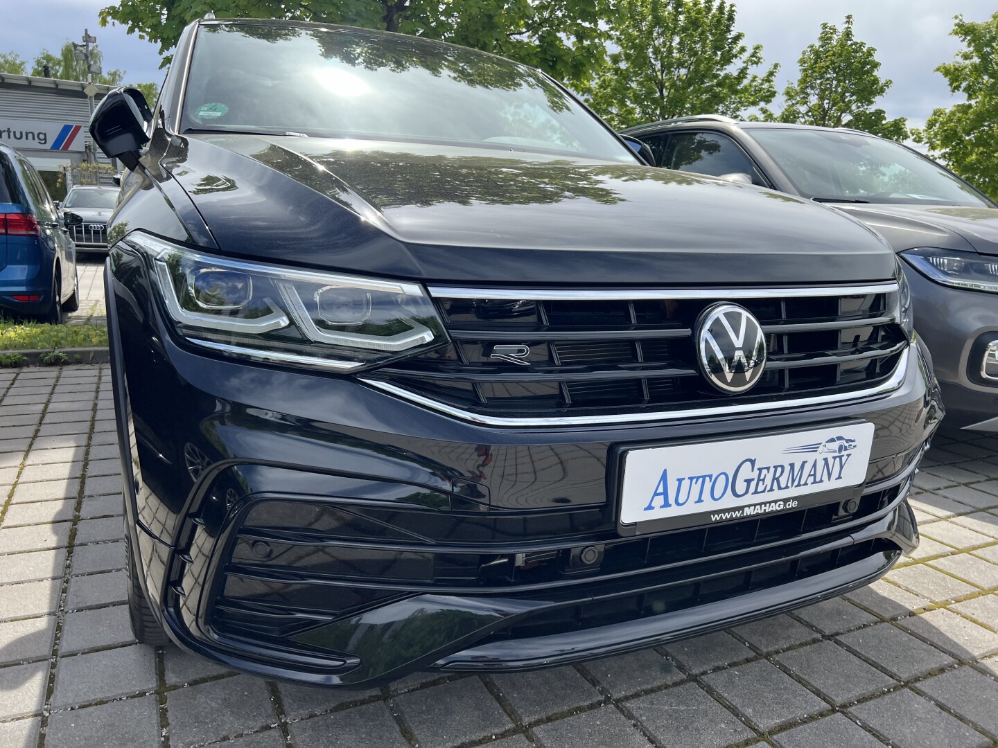 VW Tiguan 2.0TDI 200PS 4Motion R-Line Black-Paket LED Aus Deutschland (117937)