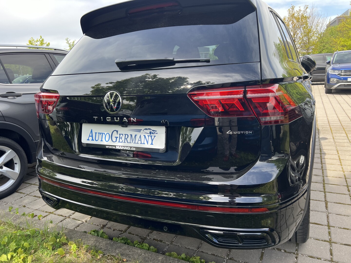 VW Tiguan 2.0TDI 200PS 4Motion R-Line Black-Paket LED Aus Deutschland (117942)