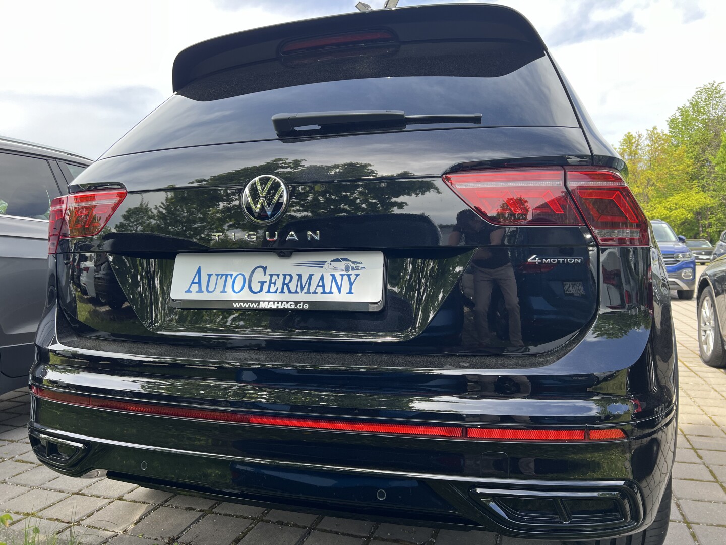 VW Tiguan 2.0TDI 200PS 4Motion R-Line Black-Paket LED Aus Deutschland (117939)