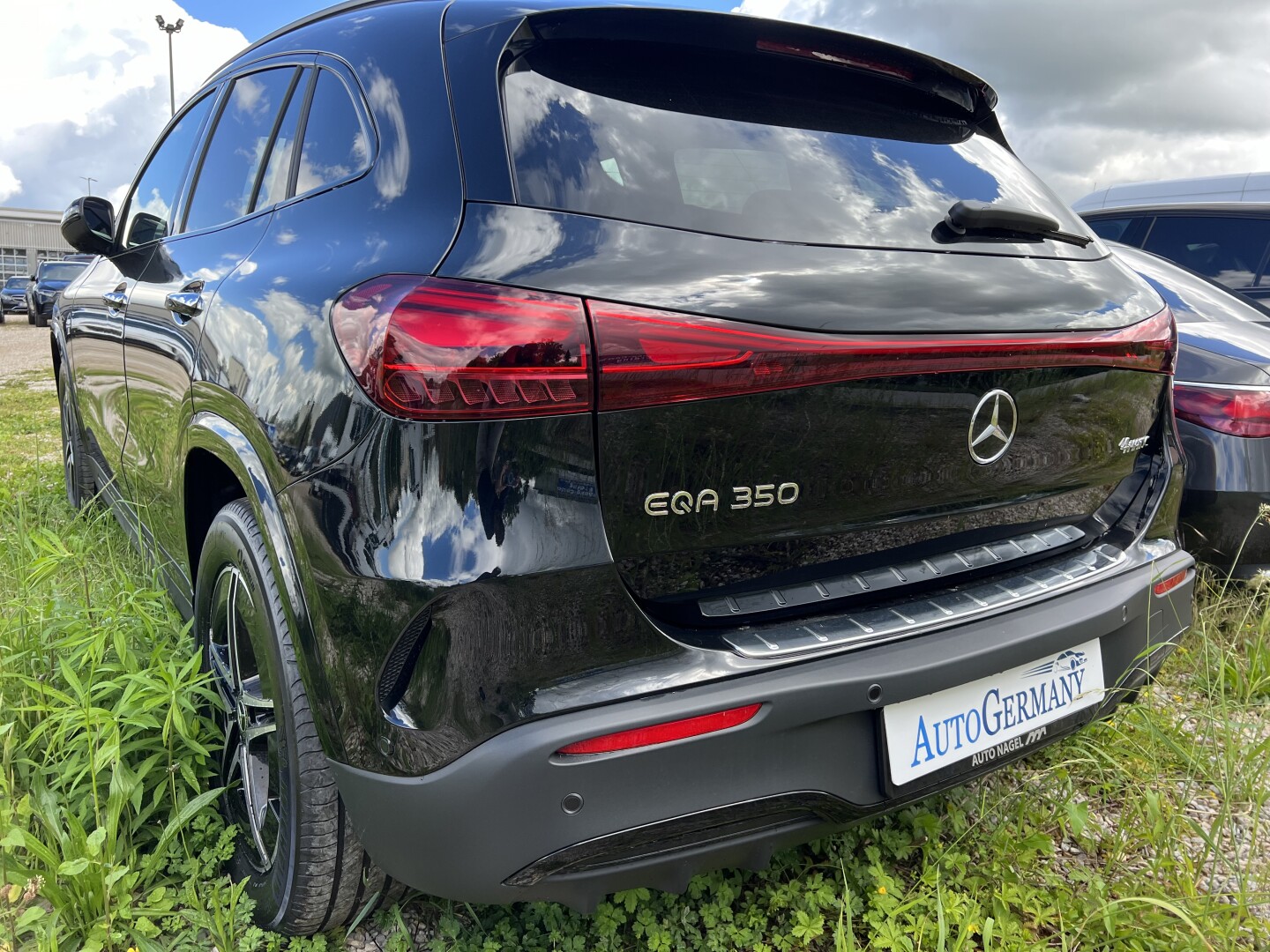 Mercedes-Benz EQA 350 4Matic 292PS AMG Black From Germany (118258)