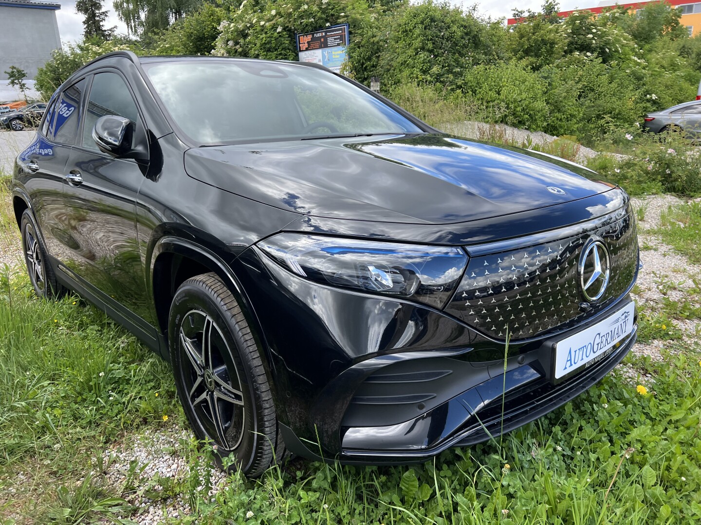 Mercedes-Benz EQA 350 4Matic 292PS AMG Black From Germany (118283)