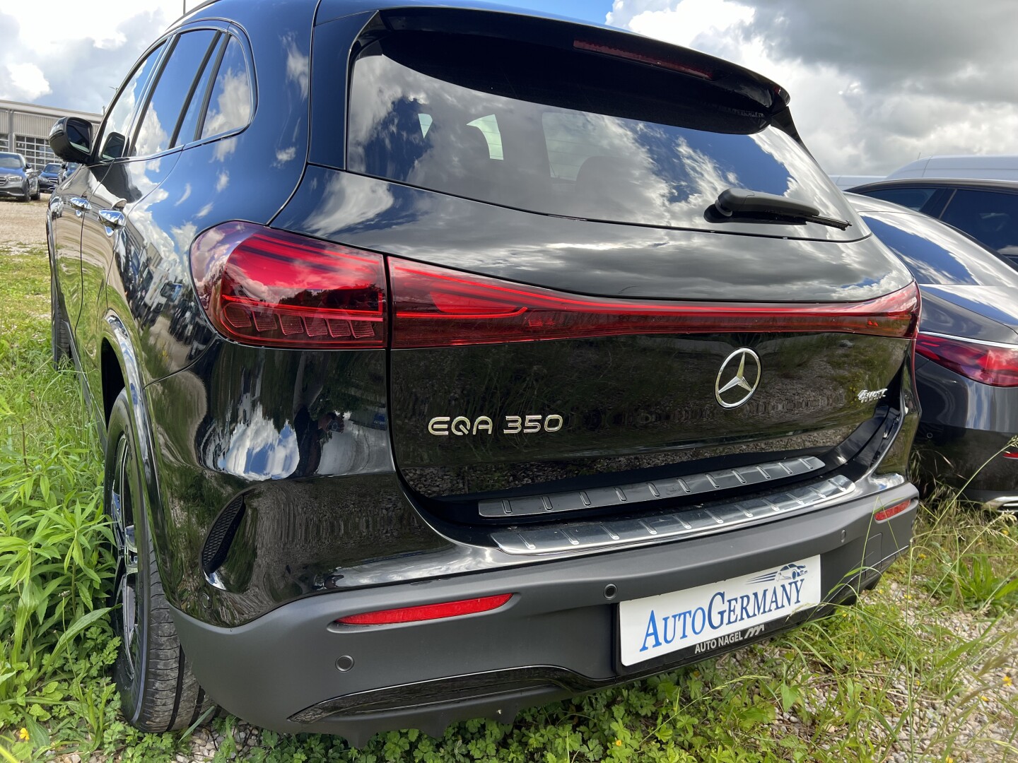 Mercedes-Benz EQA 350 4Matic 292PS AMG Black From Germany (118260)