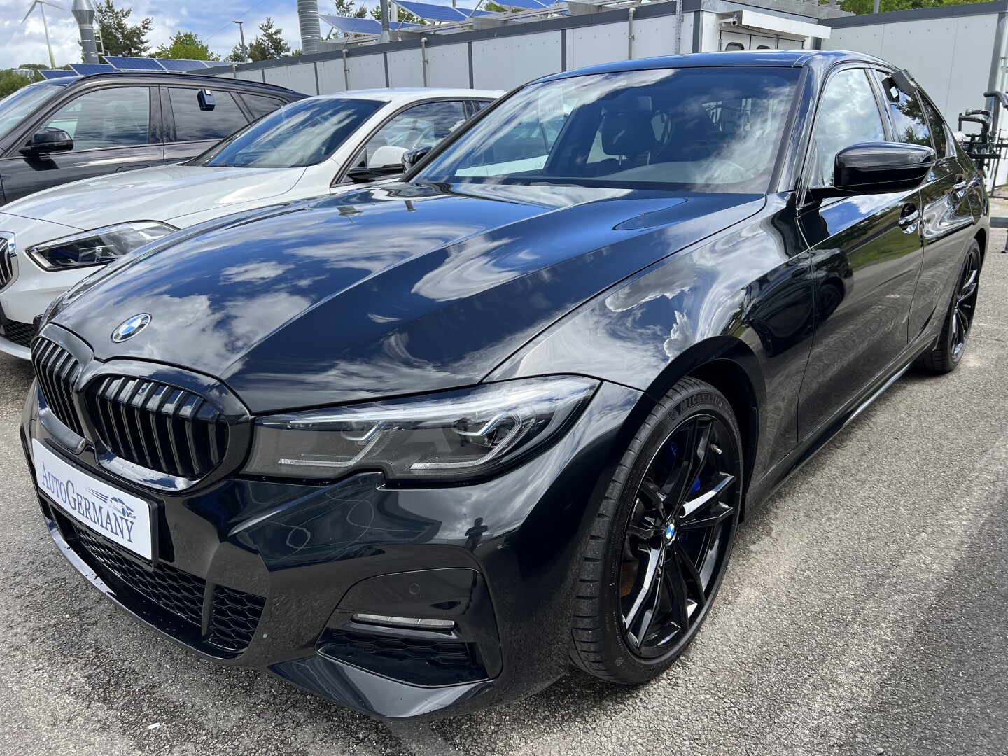 BMW 320d xDrive M-Sport Black Paket LED Aus Deutschland (118465)