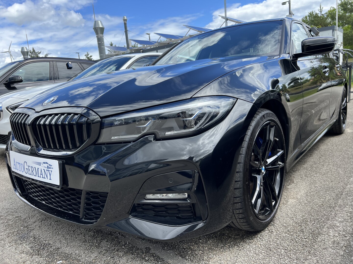 BMW 320d xDrive M-Sport Black Paket LED Aus Deutschland (118464)