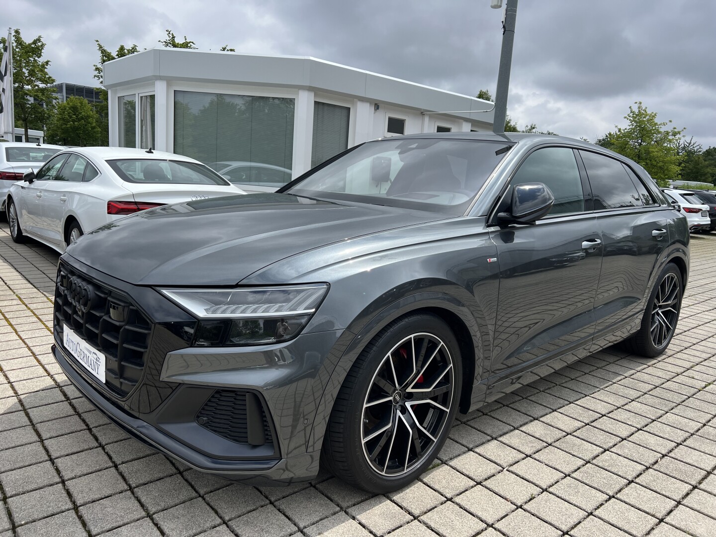 Audi Q8 S-Line 50TDI Individual Black-Paket Matrix Из Германии (118585)