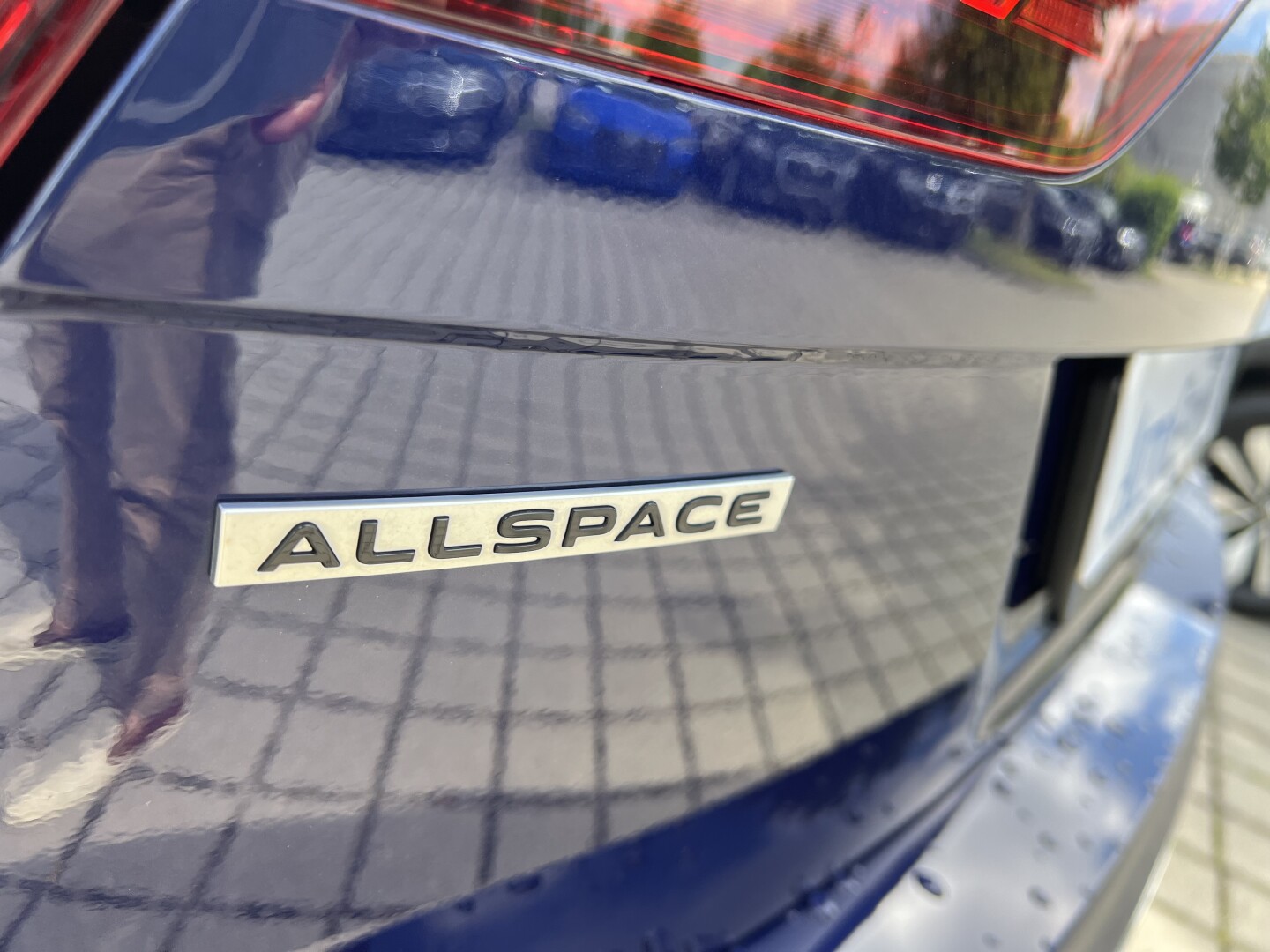 VW Tiguan Allspace 2.0TDI 200PS 4Motion R-Line IQ-Light From Germany (118625)