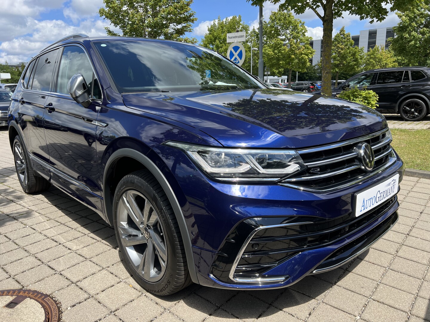 VW Tiguan Allspace 2.0TDI 200PS 4Motion R-Line IQ-Light From Germany (118641)