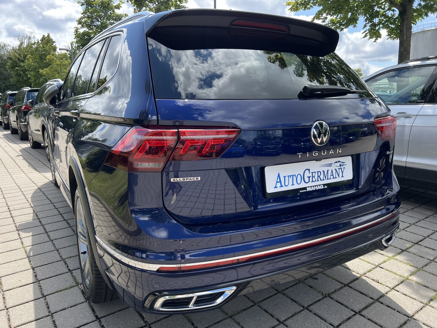 VW Tiguan Allspace 2.0TDI 200PS 4Motion R-Line IQ-Light From Germany (118631)