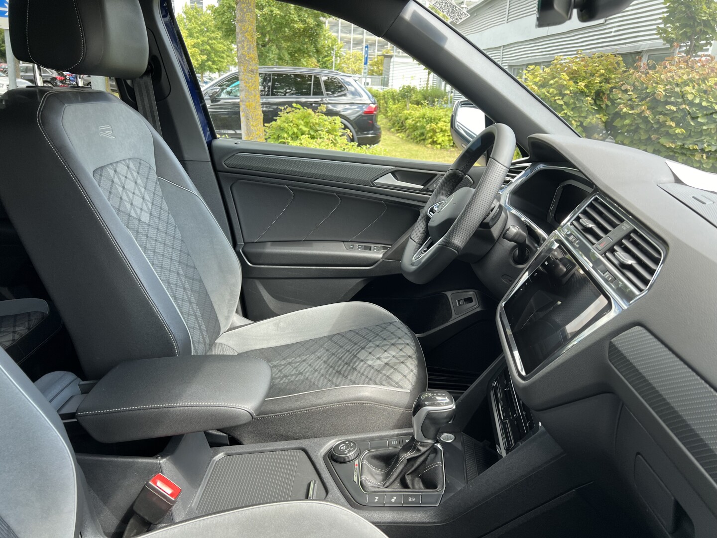 VW Tiguan Allspace 2.0TDI 200PS 4Motion R-Line IQ-Light Aus Deutschland (118635)