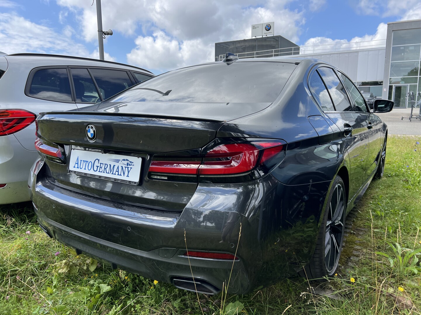 BMW 530d 286PS xDrive M-Sport Paket Laser  From Germany (118721)