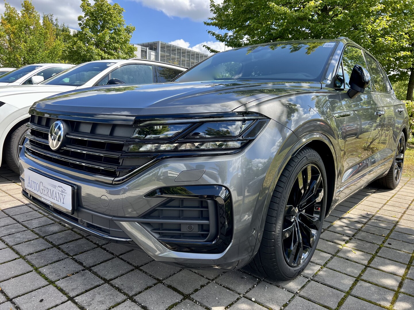 VW Touareg 3.0TDI 286PS R-Line Black-Paket From Germany (119179)