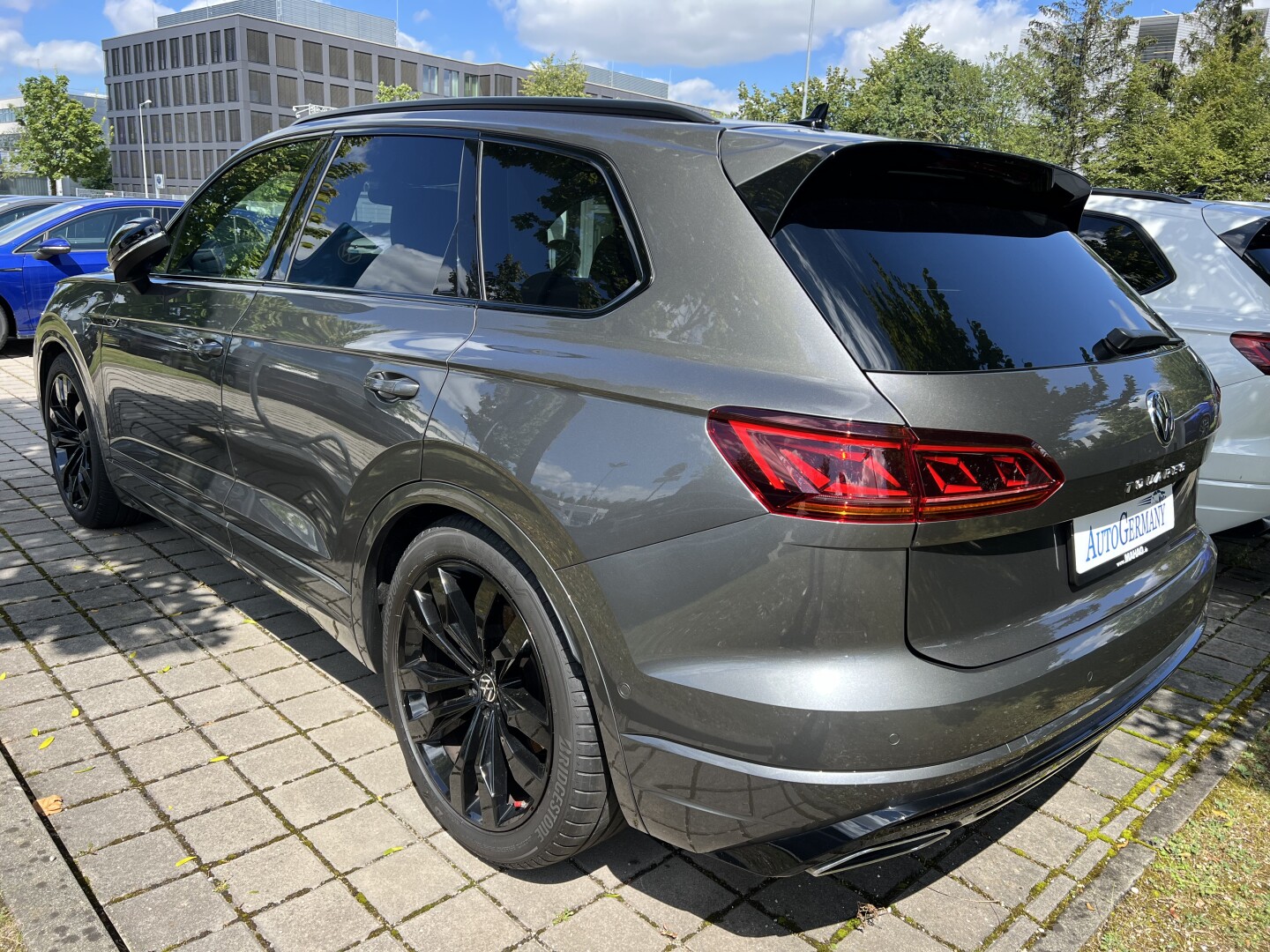 VW Touareg 3.0TDI 286PS R-Line Black-Paket Из Германии (119198)