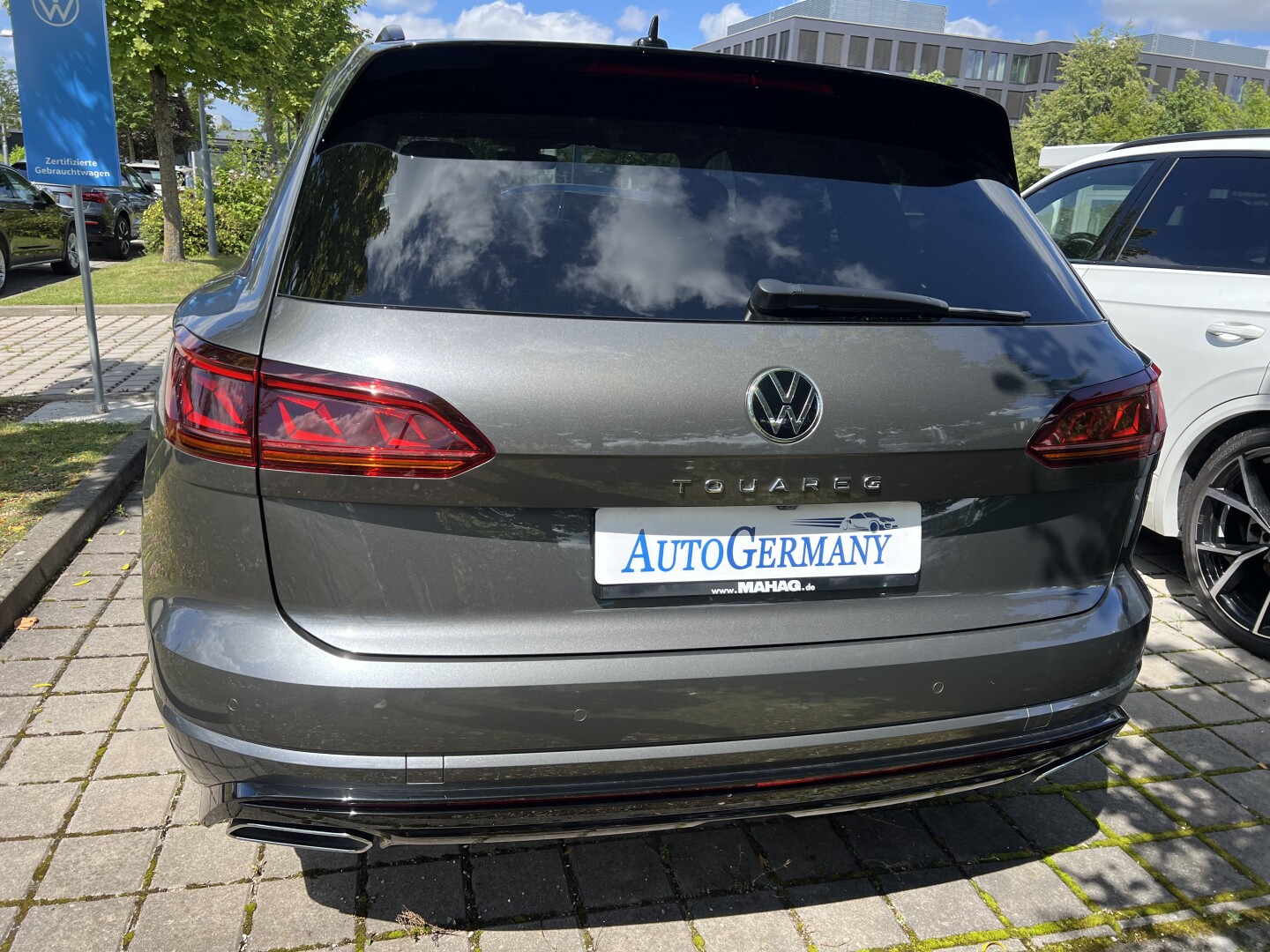 VW Touareg 3.0TDI 286PS R-Line Black-Paket From Germany (119196)