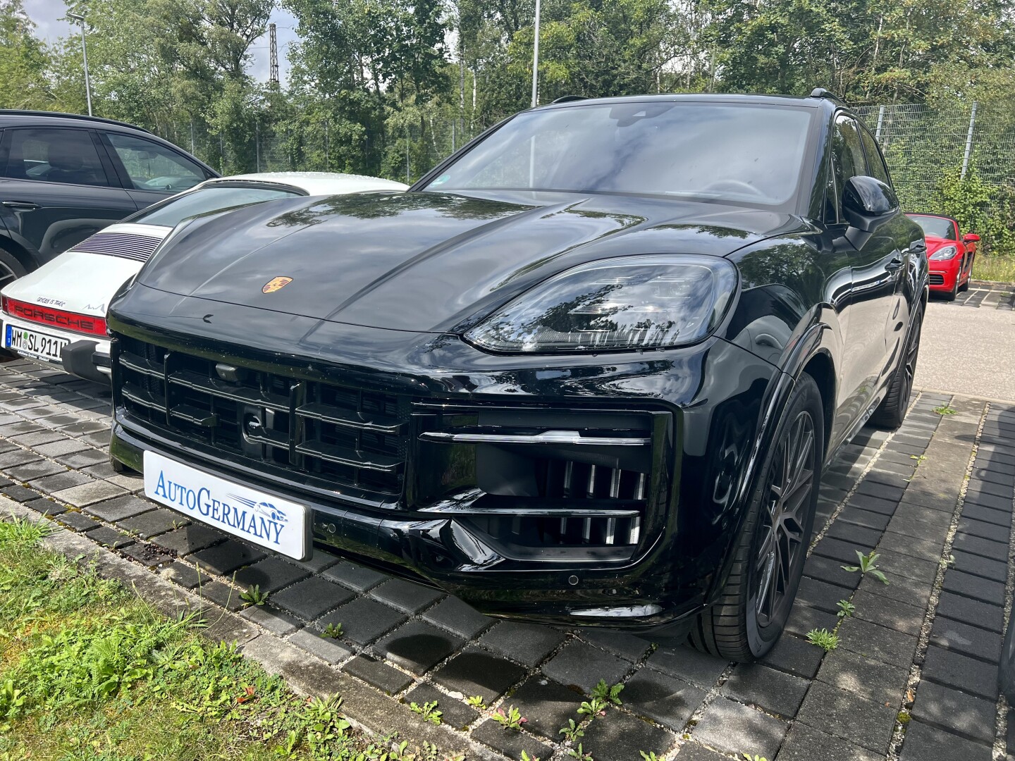 Porsche Cayenne Coupe 354PS HD-Matrix Black From Germany (119460)