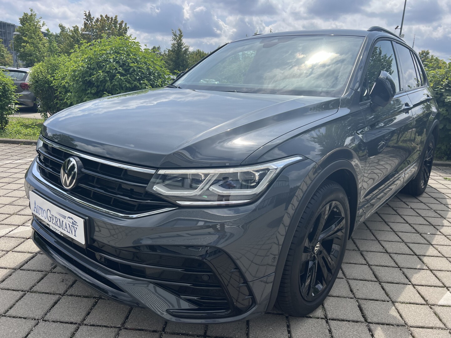 VW Tiguan 2.0TDI R-Line 4Motion IQ-LED DSG Aus Deutschland (119525)