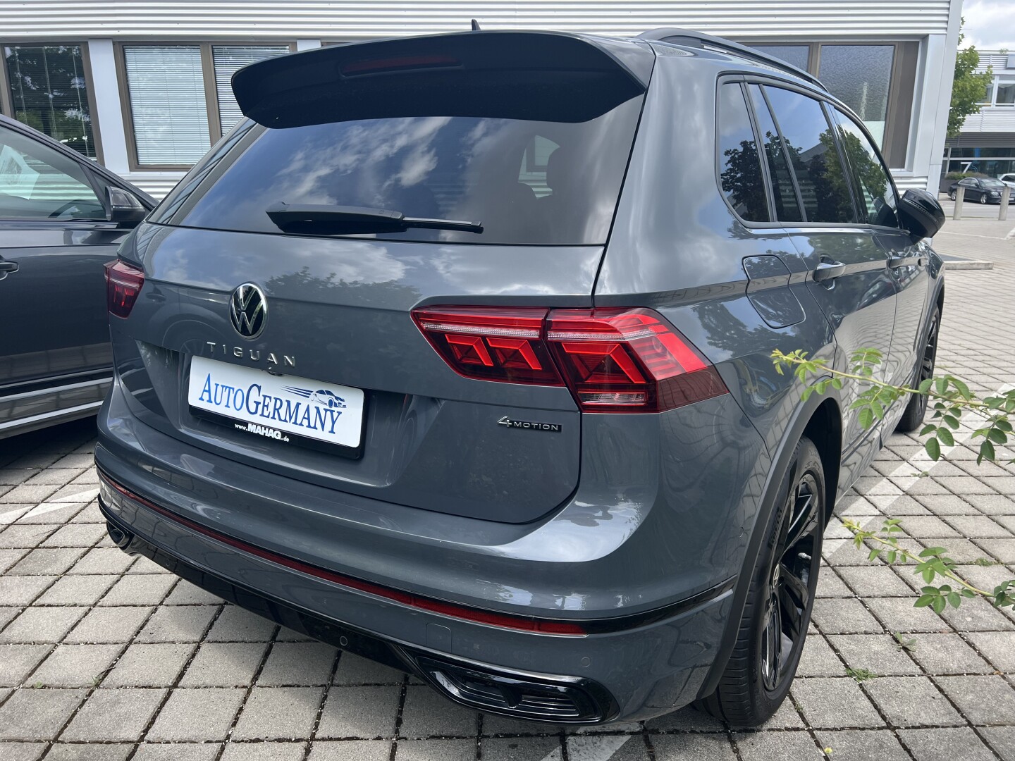 VW Tiguan 2.0TDI R-Line 4Motion IQ-LED DSG З Німеччини (119515)