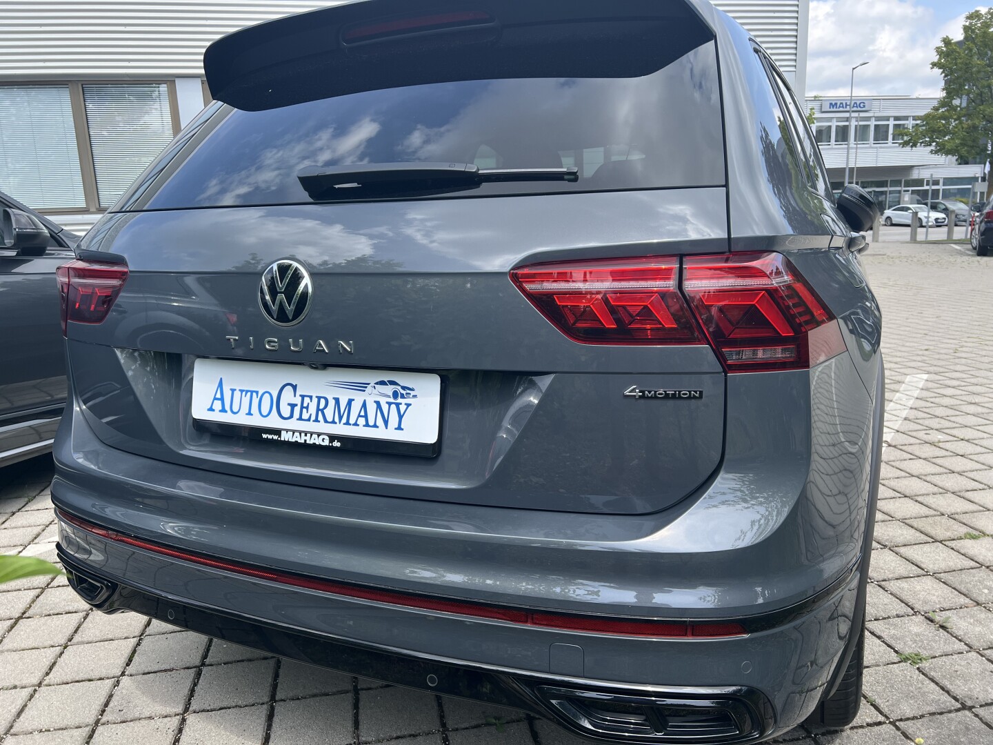 VW Tiguan 2.0TDI R-Line 4Motion IQ-LED DSG З Німеччини (119514)