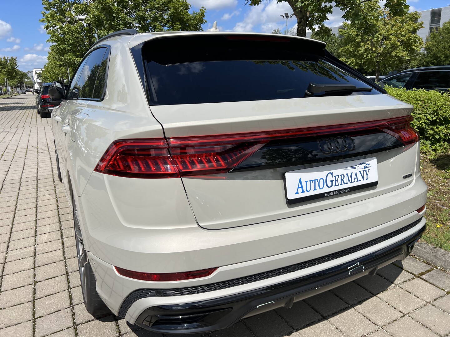 Audi Q8 55TFSe 381PS Competition Plus S-Line  З Німеччини (119555)