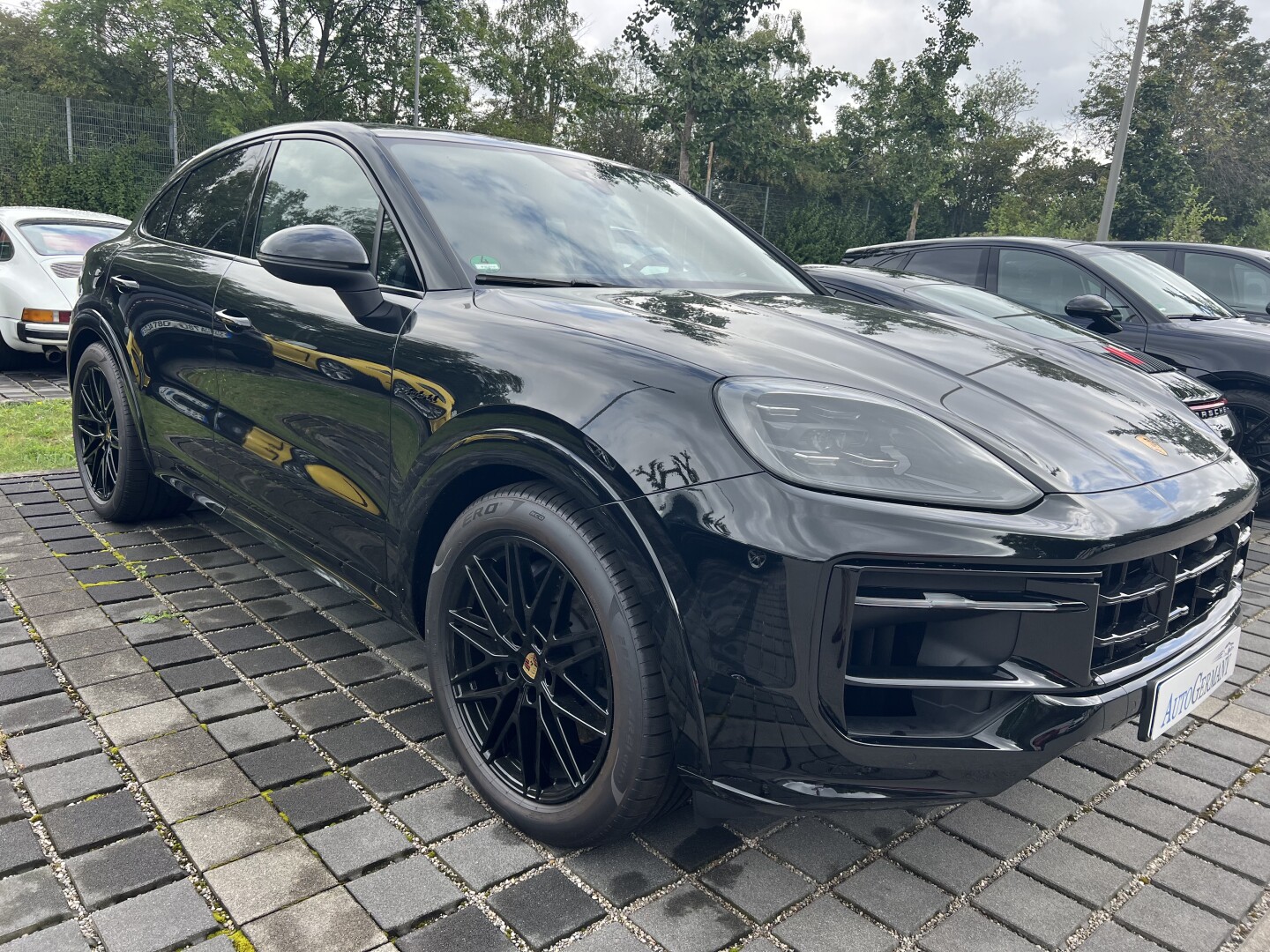 Porsche Cayenne e-Hybrid 470PS Coupe Black-Paket З Німеччини (119765)