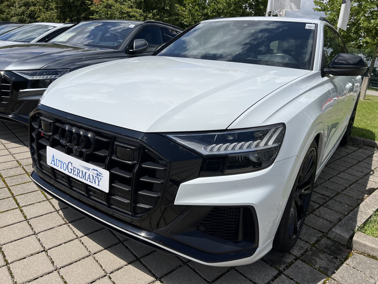 Audi SQ8 4.0TDI Black-Paket Individual Matrix З Німеччини (119801)